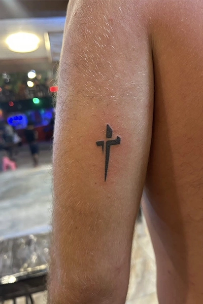minimal tattoo phuket